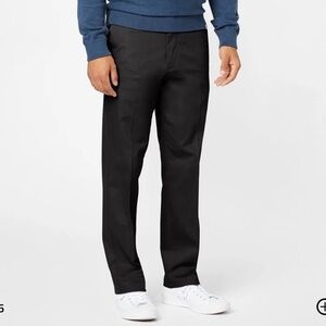 MEN'S CLASSIC FIT KHAKI PANTS